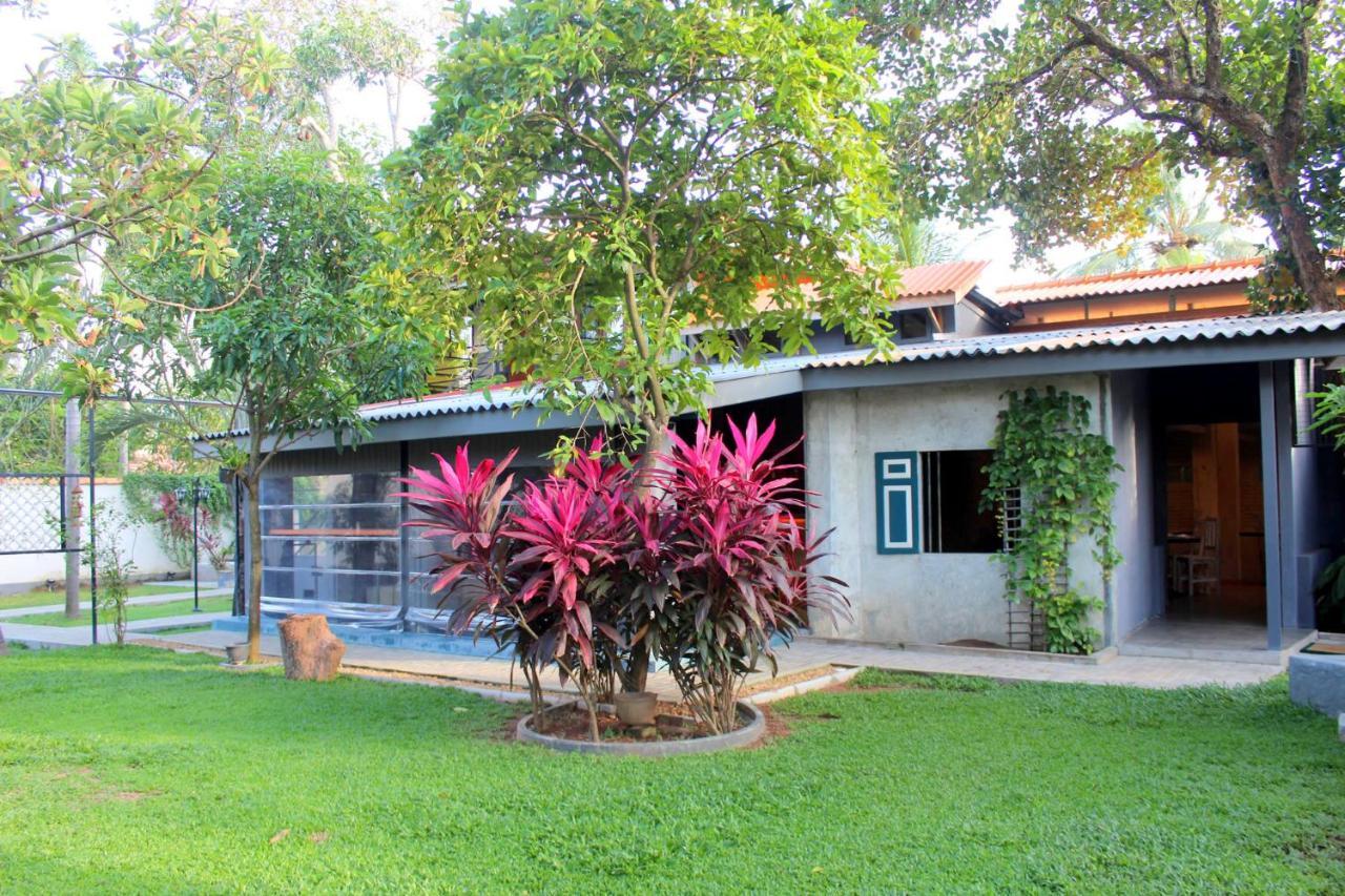 Morning Star Resorts Negombo Exterior photo