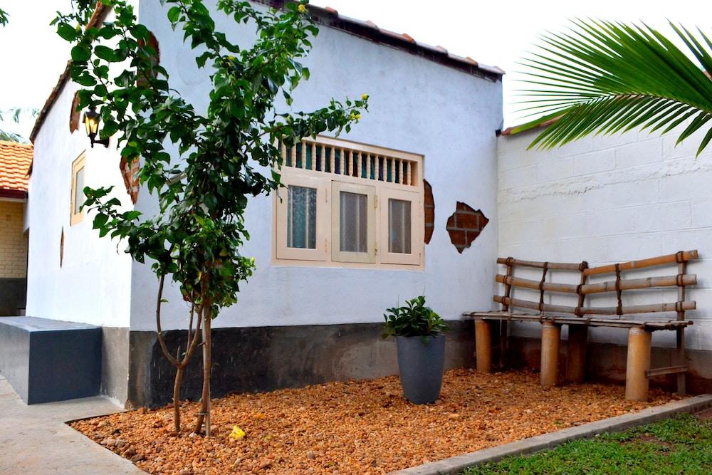 Morning Star Resorts Negombo Exterior photo