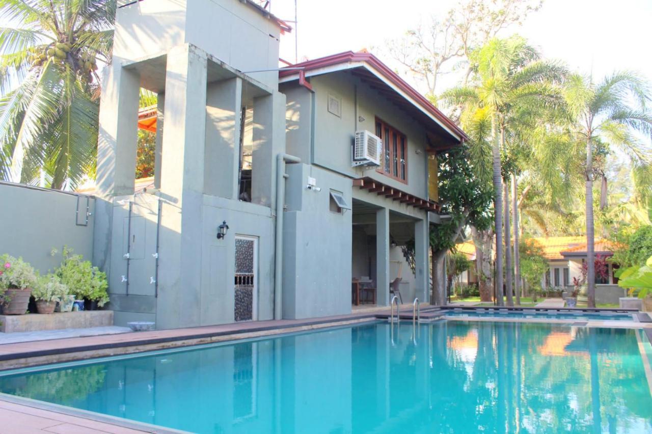Morning Star Resorts Negombo Exterior photo